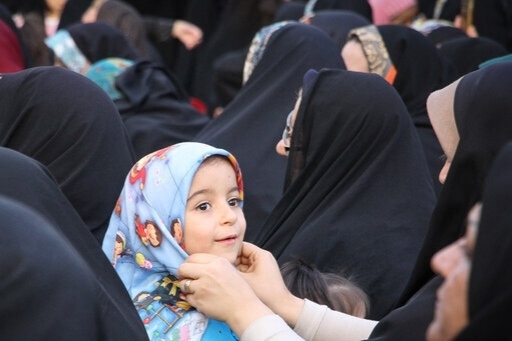 Nécessité de présenter des femmes voilées performantes à la jeune génération