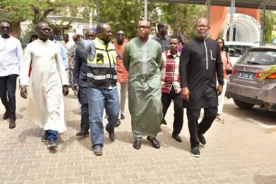 Dakar aura des mosquées et des églises vertes