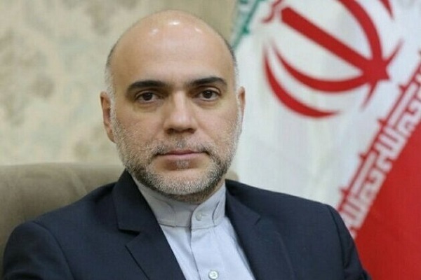 Ashkan Mombini, expert des affaires internationales