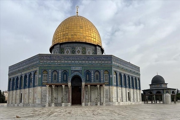 Le Hamas met en garde contre la poursuite des attaques israéliennes contre la mosquée Al-Aqsa