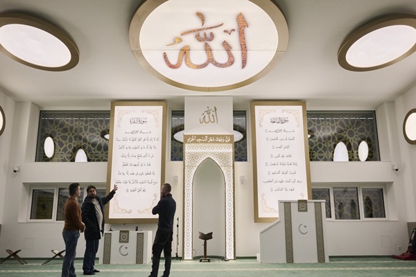 Suisse : inauguration d’une nouvelle mosquée par des musulmans albanais