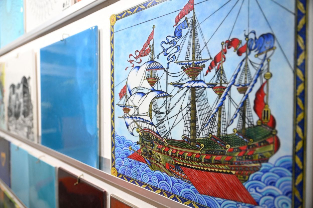 L’art des céramiques bleues d’Iznik, une tradition turque retrouvée