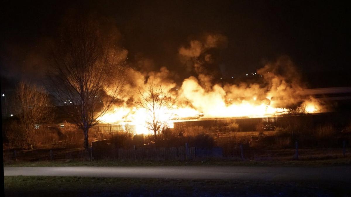 An Banka Wa Cibiyar Musulmi Wuta A Kasar Sweden