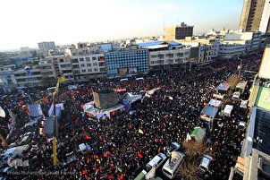 Gwamnatin kasar Iran ta sanar da cewa, a yau ne ake yi wa gawar shahid Hajji Qassem Sulaimani salla a birnin Tehran