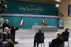 Ganawar Masana A Bangarorin Ilimin Kimiyya Da Fasaha Na Iran Da Jagoran Juyin Musulunci