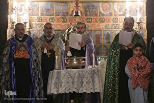 Taro a cikin Vank Cathedral na Iran