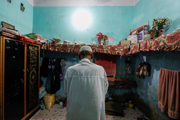 दुनिया में रमजान का माहौल + तस्वीरें