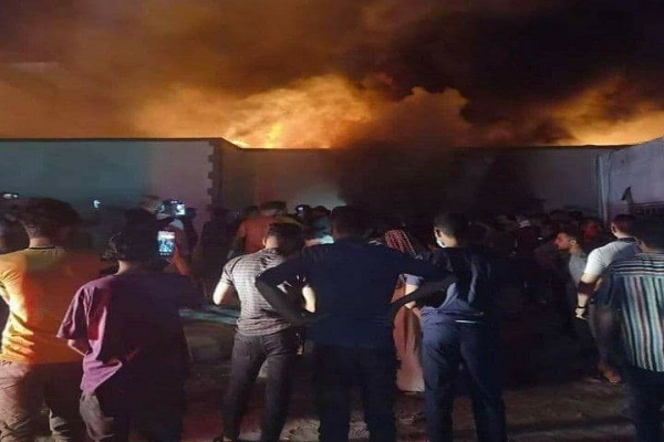 नासिरया में इमाम हुसैन (अ.स) अस्पताल में आग के बाद तीन दिन का सार्वजनिक शोक / इराक़ी अधिकारियों की प्रतिक्रिया + वीडियो