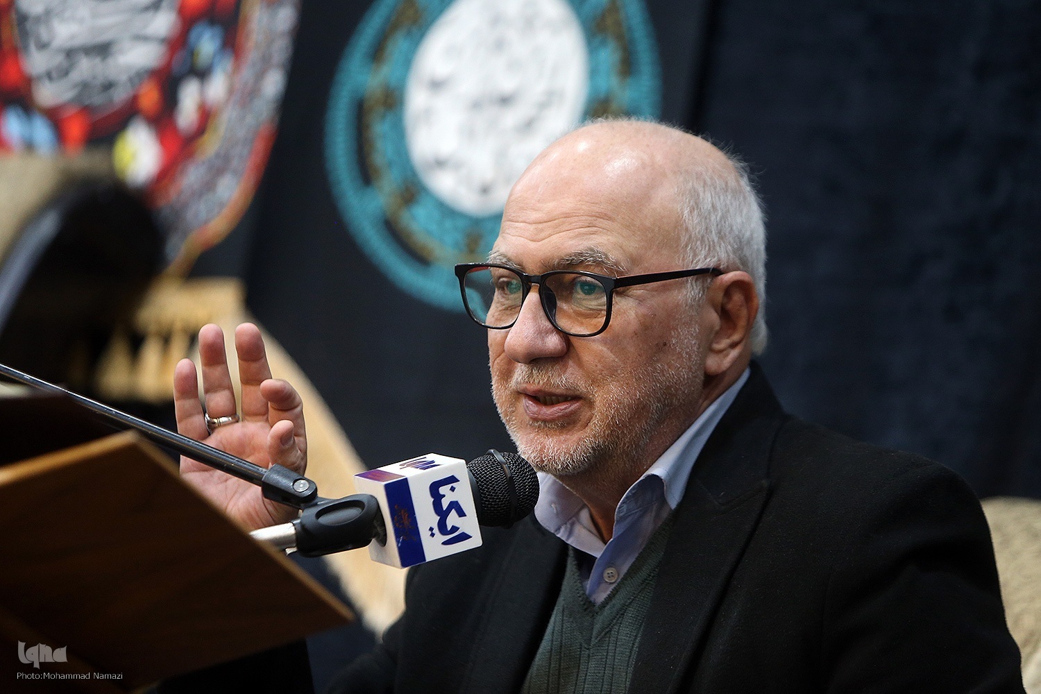 "सबवूफर म्यूज़िक" के साथ कुरान की तिलावत: मनगढ़ंत खूबसूरती, असल में गड़बड़