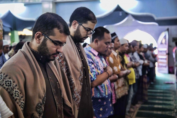 Sambutan Masyarakat Muslim Indonesia akan Majelis Al-Quran Makam Huseini