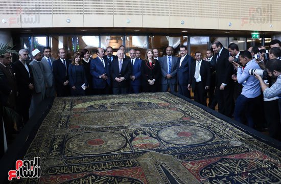 Kiswah Ka’bah Ditempatkan di Perpustakaan Alexandria