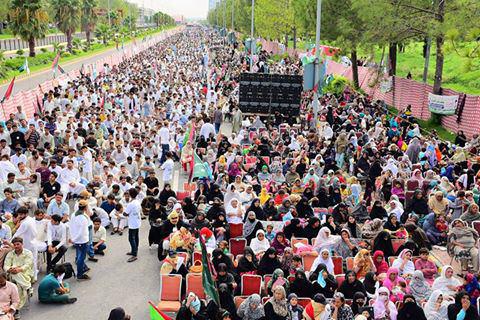 Demo Besar Komunitas Syiah Pakistan di Islamabad