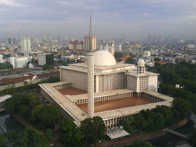 Laporan Media Mesir tentang Keagungan Makam Razavi