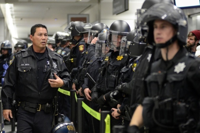 Krisis di Sejumlah Bandara Amerika Menurut Narasi Visual