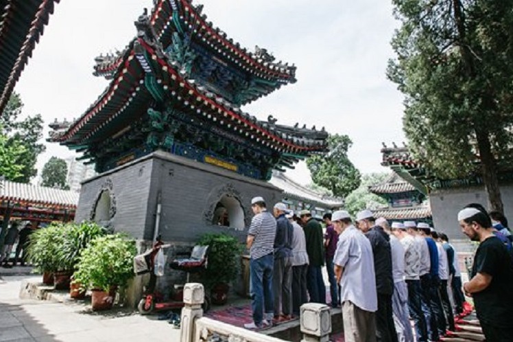 Perayaan Ramadhan Umat Muslim di Masjid Kuno Beijing