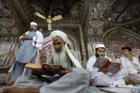 Suasana Bulan Suci Ramadhan di Belahan Penjuru Dunia