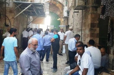 Kumandang Azan Para Penjaga Masjidil Aqsha di balik Pintu-pintu Tertutup