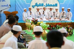 Pertemuan Para Qori dan Hafiz Irak di Makam Alawi