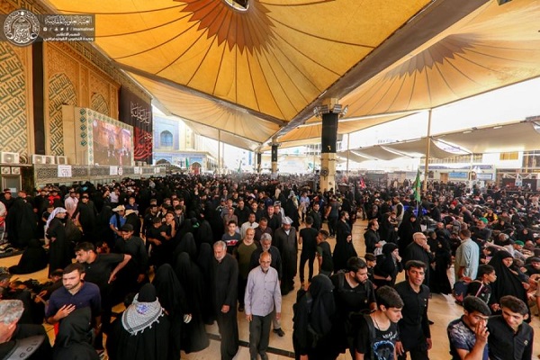Kehadiran Jutaan Peziarah di Haram Alawi dalam Bingkai Galeri