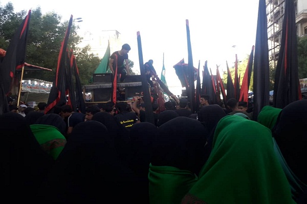 Kafilah Tawanan Karbala di Jalan-jalan Irak