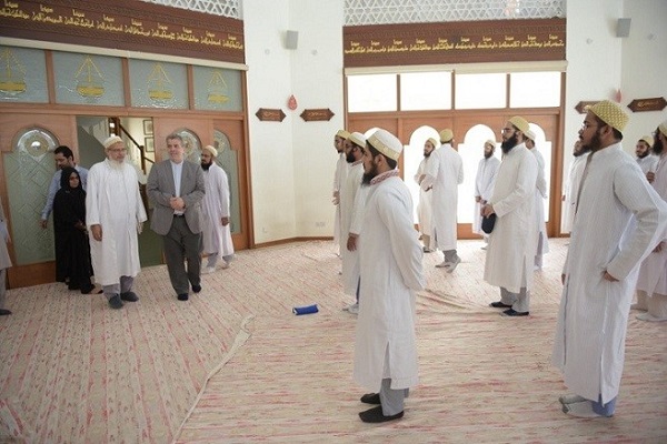 Penyimpanan Alquran Tulisan Tangan di Lembaga Syiah Pakistan