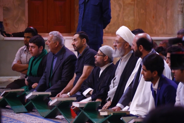 Tilawah Qori Iran di Majelis Quran Karbala