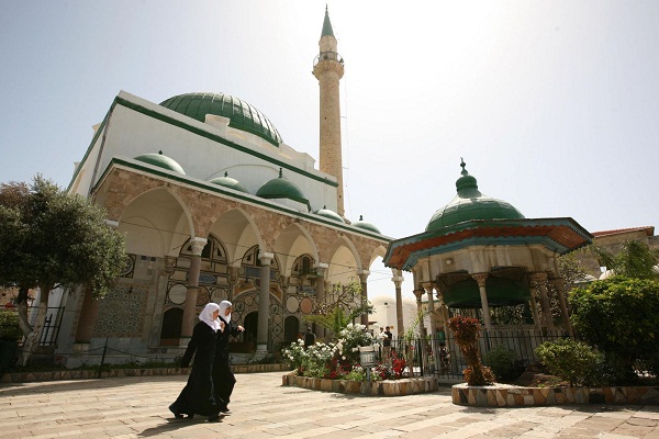 Al-Jazzar, Sebuah Masjid di Kawasan Pendudukan