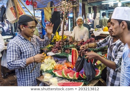 Ramadan di Mumbai; Dari Makanan Pasar sampai Jumat Perpisahan pada Hari Quds