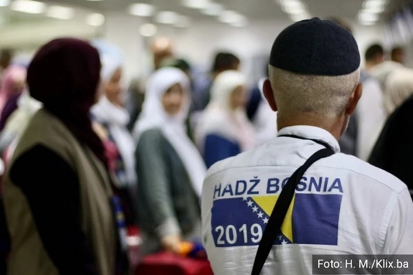 1680 Jemaah Haji Bosnia Berangkat Haji