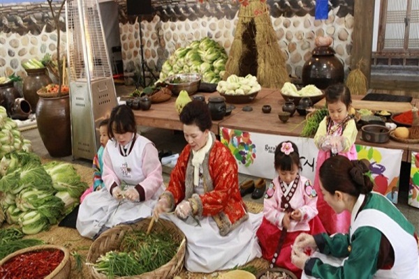 Penyelenggaraan Festival Makanan Halal Korea di Kairo