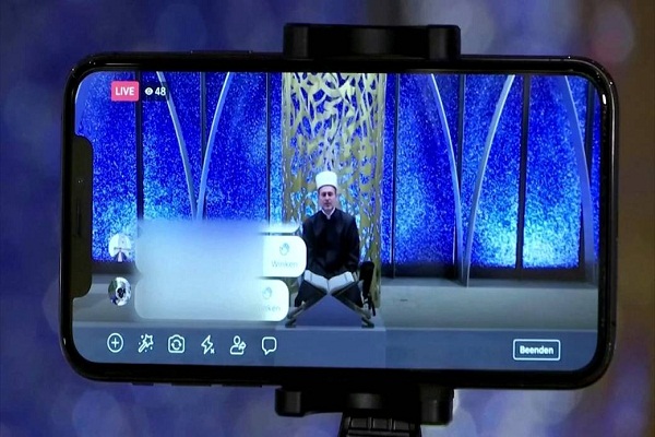 Kehidupan Baru Muslim Inggris Melewati Covid-19 / Dari Sumbangan Internet hingga Kamera Thermal Masjid