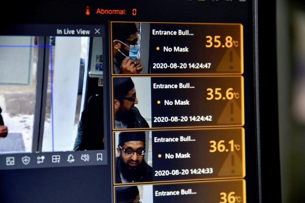Kehidupan Baru Muslim Inggris Melewati Covid-19 / Dari Sumbangan Internet hingga Kamera Thermal Masjid