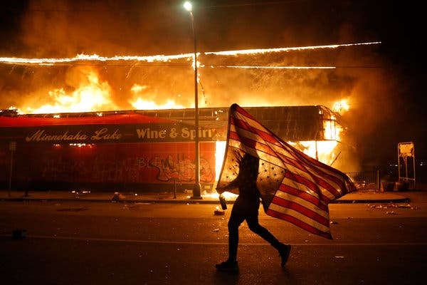 Orang Kulit Hitam dan Muslim; Korban Kebijakan Rasis Trump Selamanya