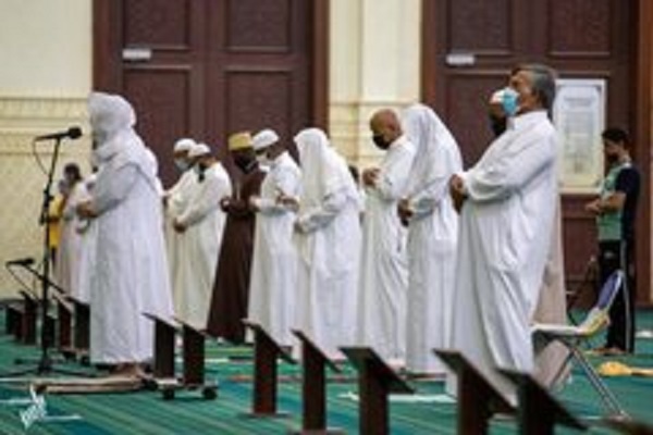 Pelaksanaan Salat Subuh di Masjid-Masjid Mekah Setelah Penutupan Tiga Bulan