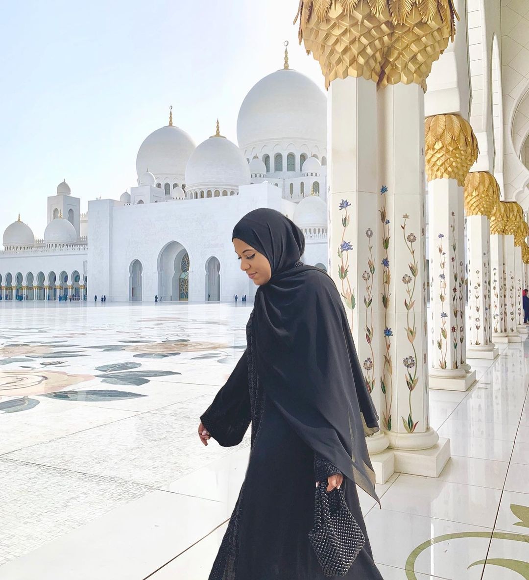 Kisah Kewirausahaan Pemain Anggar Muslimah
