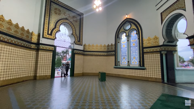 Mengulik Arsitektur Masjid Raya Al-Mashun, Perpaduan Antara Timur Tengah dan Eropa