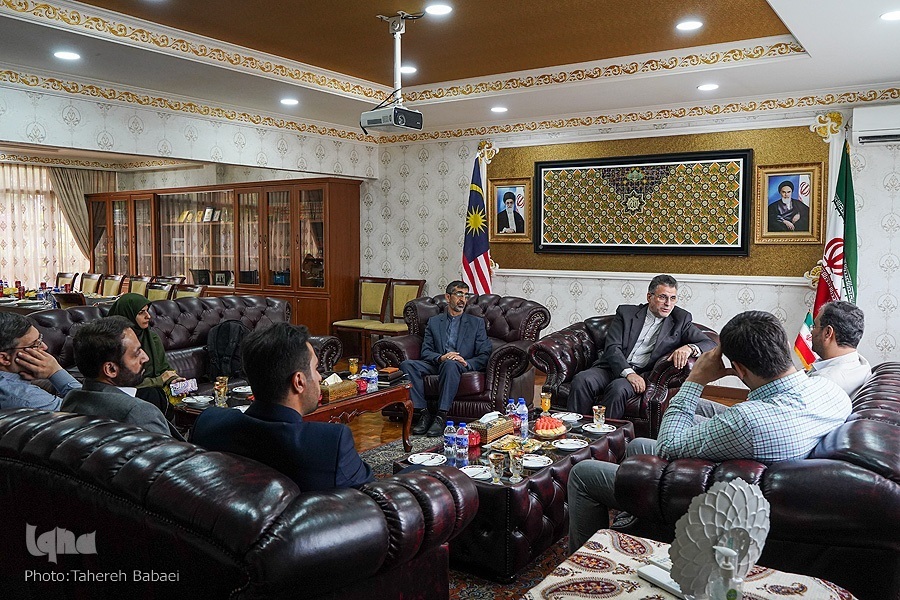 Pertemuan Delegasi Qurani dari Iran dengan Duta Besar Negara Iran di Malaysia