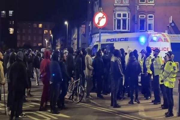 Hashtag dan Berita-Berita Palsu; Penyebab Ketegangan Antara Umat Hindu dan Muslim di Leicester