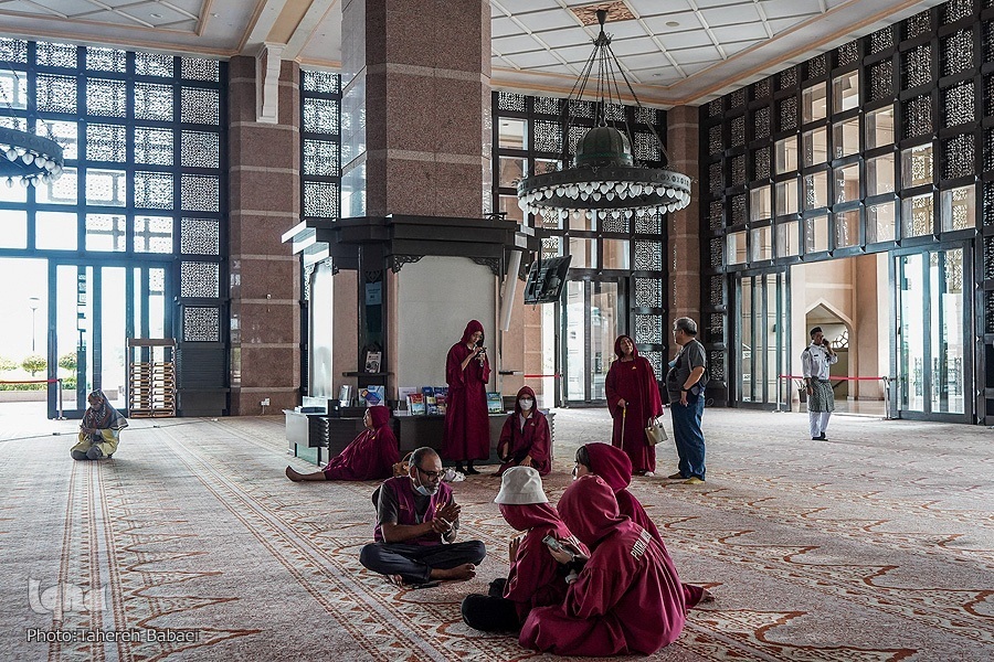Kegemilangan Arsitektur Iran di Masjid Pink
