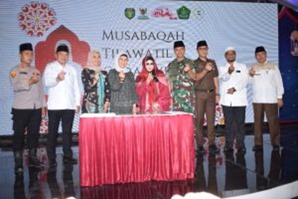Bupati Nina Resmi Membuka MTQ ke-52 Tingkat Kabupaten Indramayu Tahun 2022