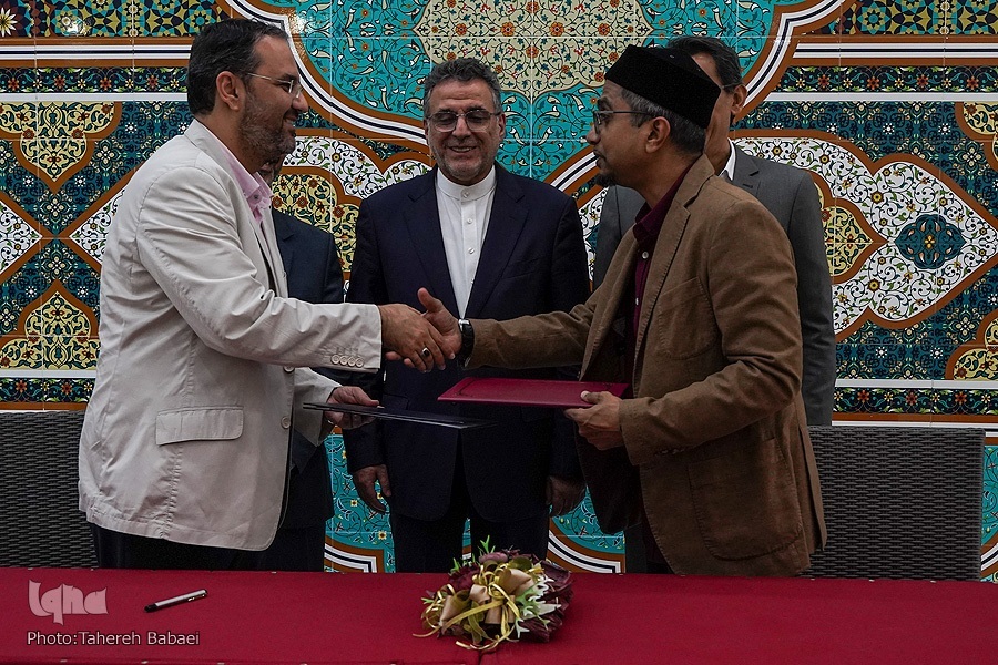 Penerbitan Sebuah Mushaf untuk Penutur Berbahasa Persia Bekerjasama dengan Yayasan Penerbitan Alquran Malaysia