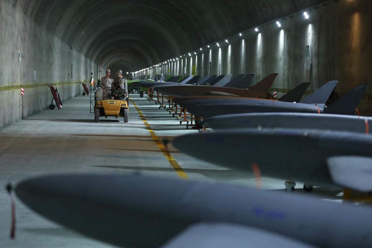 Iran Kejutkan Dunia Militer, Pamerkan Armada Drone Bawah Tanah