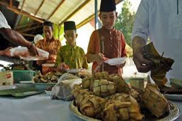 Lestarikan Lebaran Ketupat