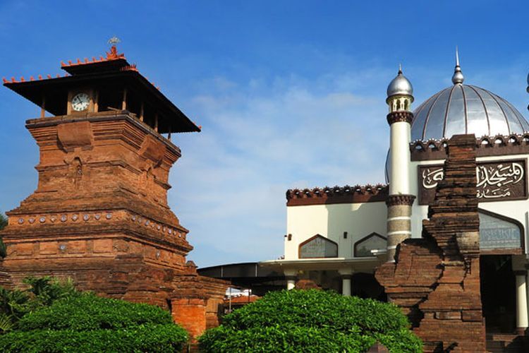 8 Masjid Tertua di Pulau Jawa, Ada yang Usianya 735 Tahun