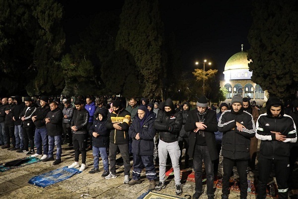 Kelanjutan Serangan Zionis terhadap Masjid Al-Aqsa di Bulan Ramadhan/ Reaksi Hamas terhadap Konferensi Normalisasi di Palestina yang Diduduki