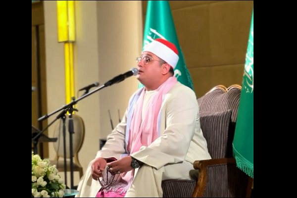 Lantunan Mahmoud Shahat Anwar di Hotel Hilton Arab Saudi