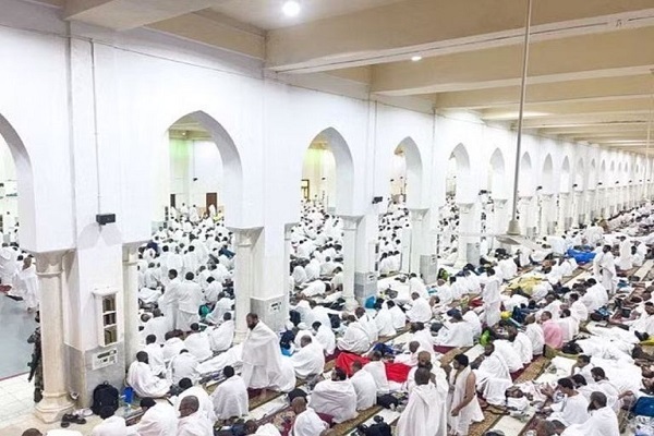 Khotib Arafah Tekankan Persatuan Antar Muslim Khotib Arafah Tekankan Persatuan Antar Muslim