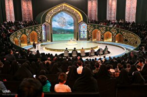 Mahfel dari Perspektif Lain