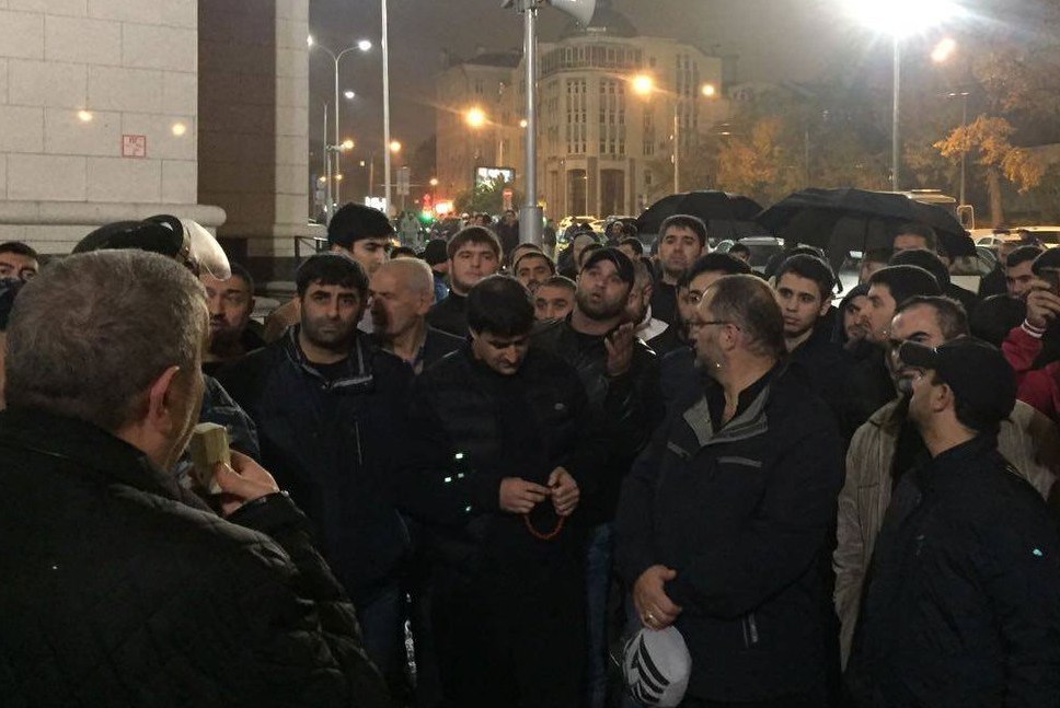 Mosca:wahhabiti aggrediscono sciiti in preghiera Mosca:wahhabiti aggrediscono sciiti in preghiera
