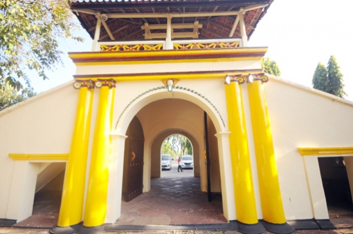 Copia unica del Sacro Corano al museo Sumenp in Indonesia